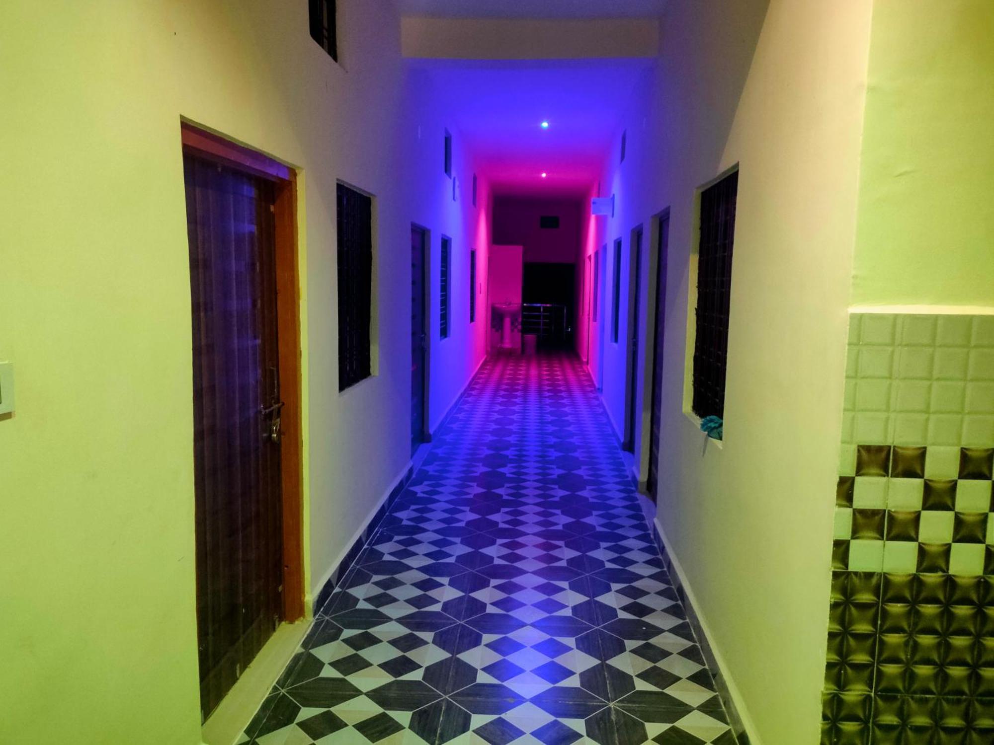 Hotel Shri Ram Palace Rewa Buitenkant foto